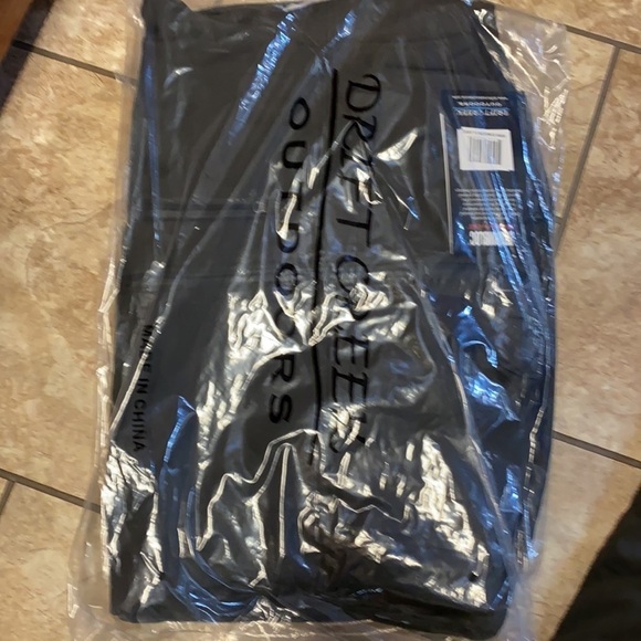 2 Driftcreek Outdoors Jackets - Picture 3 of 8